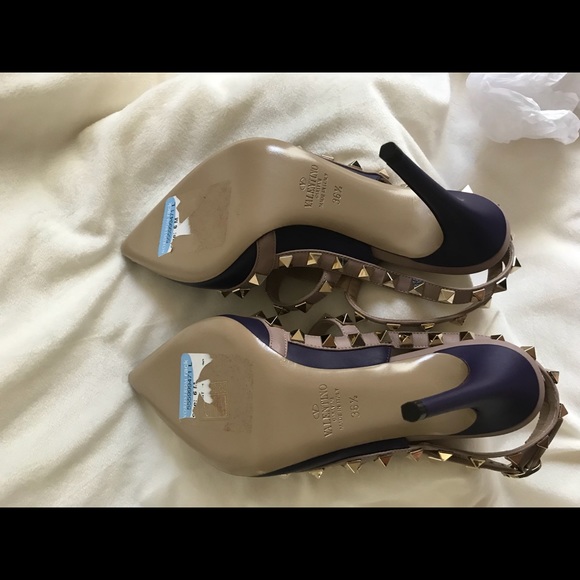 100 % Authentic Valentino Rockstud caged pumps - Picture 4 of 8